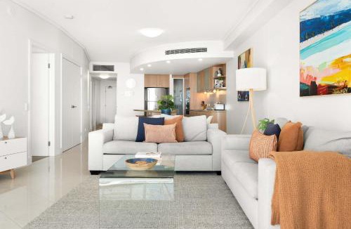 Minyama Apartment | Waterfront Elegance with Pool & Jetty Access