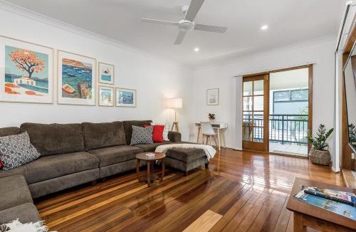 Brunswick Heads Apartment | Art Deco Hidden Treasure