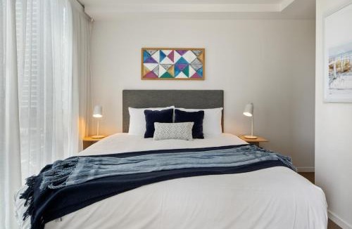Broadbeach Apartment | Nami Escape - Resort Comfort near Beach & Casino