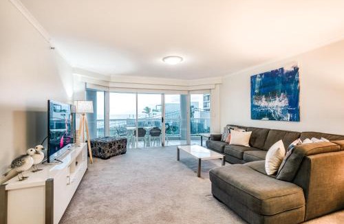 Main Beach Apartment | Xanadu Resort