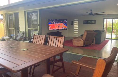 Bogangar House | Pandanus Paradise. Newly renovated 4 bedroom home