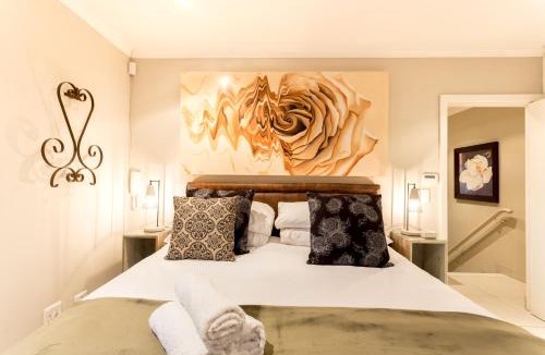 Stellenbosch Central Apartment | Avemore Mareba Court No 9 - full backup power