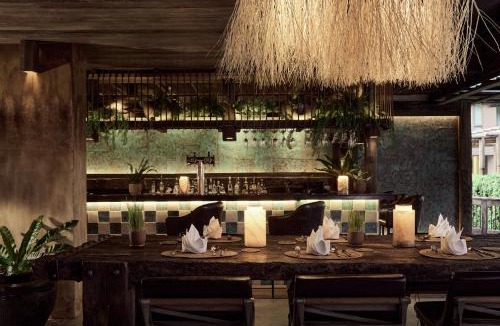 Nanai Road Hotel | Dinso Resort & Villas Phuket, Vignette Collection by IHG