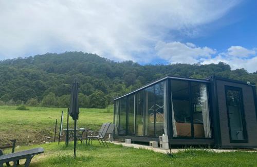 Nimbin House | Nimbin waterfall retreat