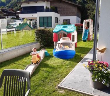 Schonbach Hotel | Gasthof Venedigerblick