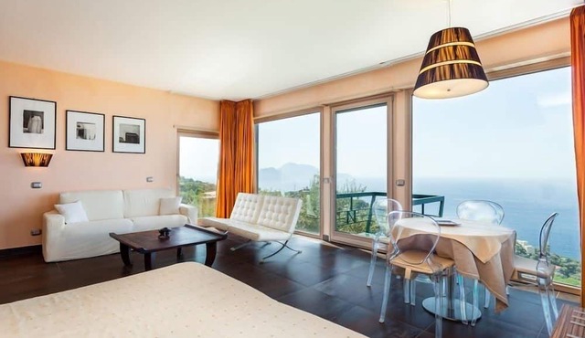 Large Amalfi villa rental near Sorrento