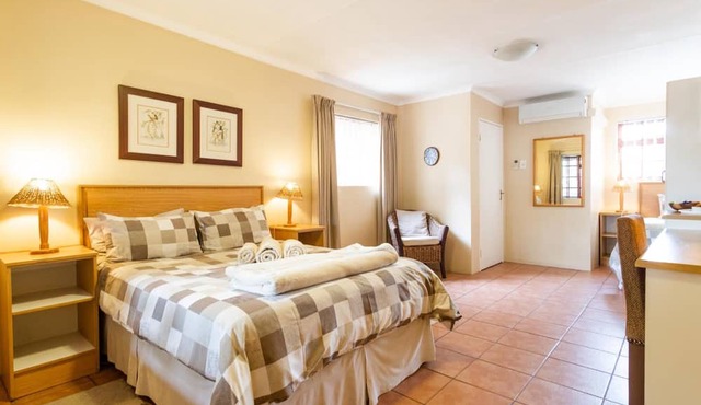 Treetops Guesthouse
