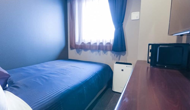 HOTEL LiVEMAX Yokohamaeki-Nishiguchi