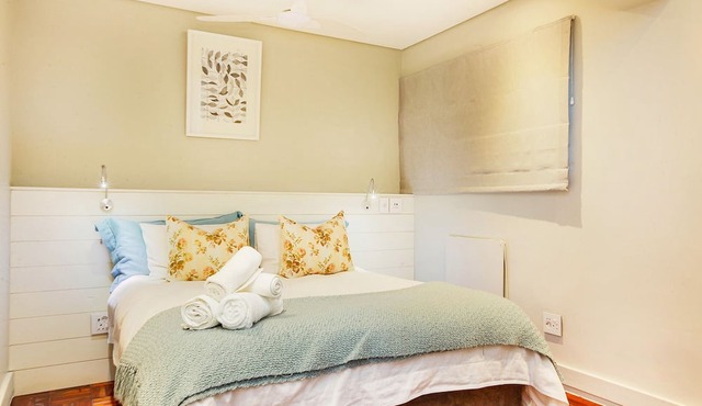Backup Powered Stunning Panoramic Ocean View Apartment on the Promenade
