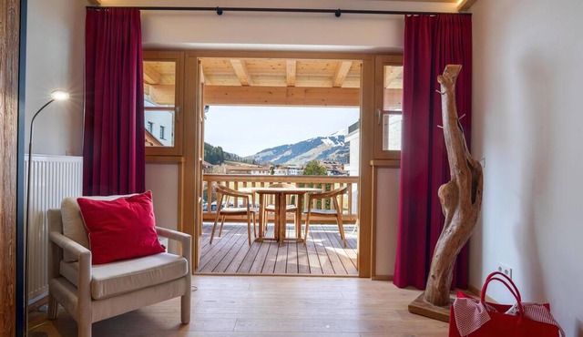 Luxury Chalet Kirchberg with Sauna & Pool
