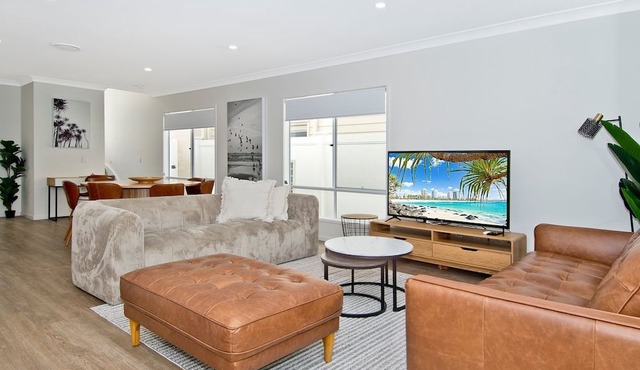 Freedom Beach Homes Unit 199B Brand New in Rainbow Bay with private plunge pool and Wi-Fi Inc.