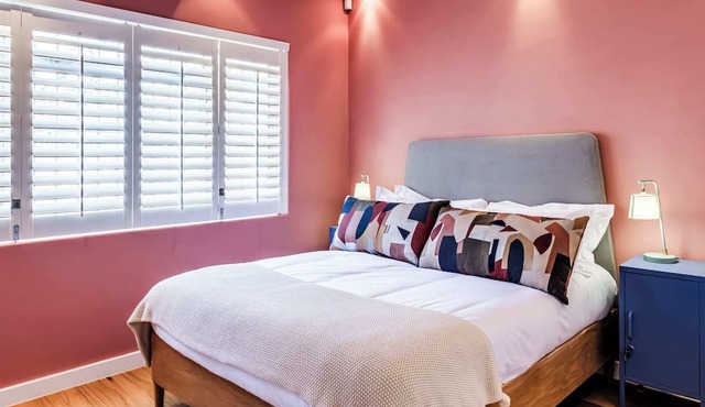 Picturesque Seaside Haven Aretzi