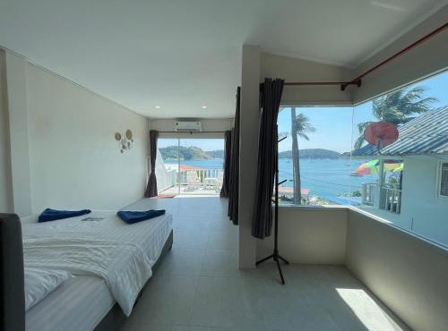 Naiharn On The Rock Resort Phuket